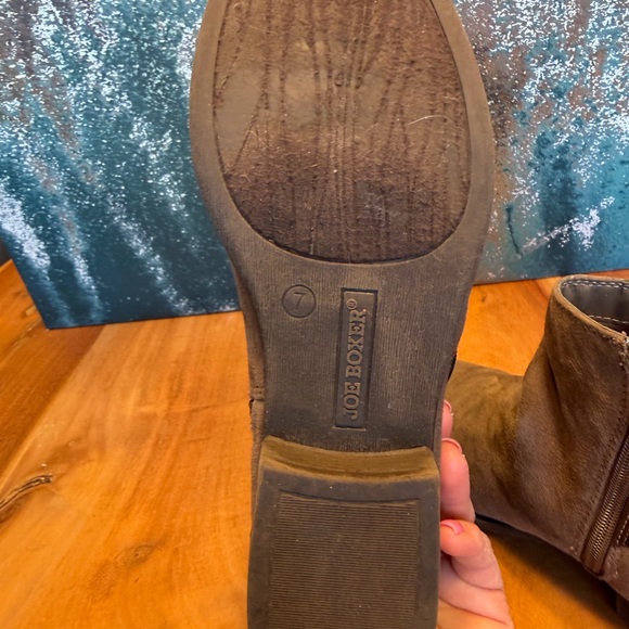 Joe Boxer 2016 Women August Brown Suede Ankle Bootie size 7 - Picture 7 of 14